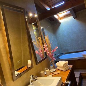 Private Bathroom King Room